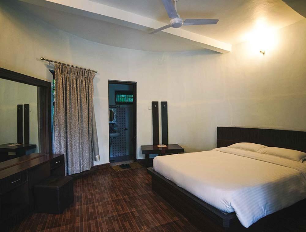 Presidency Resort Upardang Gadhi 外观 照片